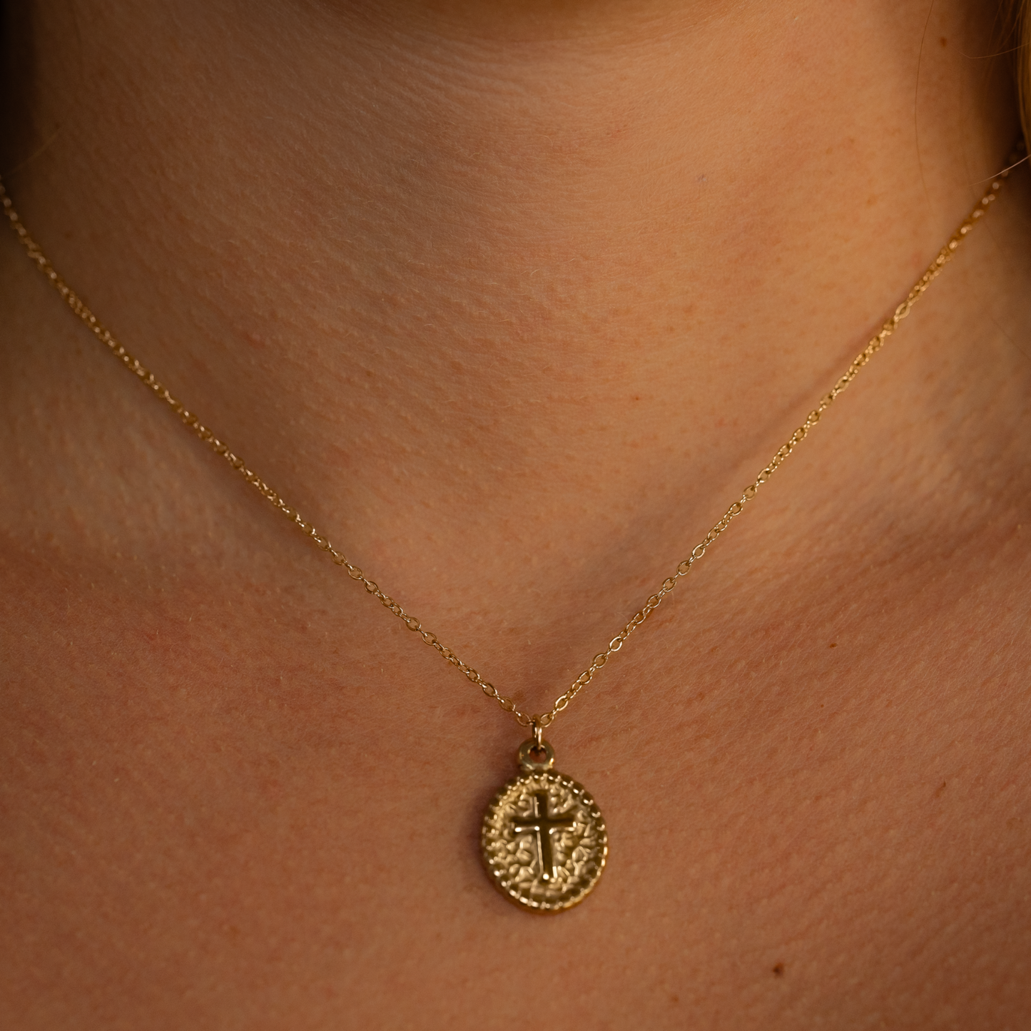 Jesus Cross Oval | 16” + 2” Gold or Silver Stainless Steel